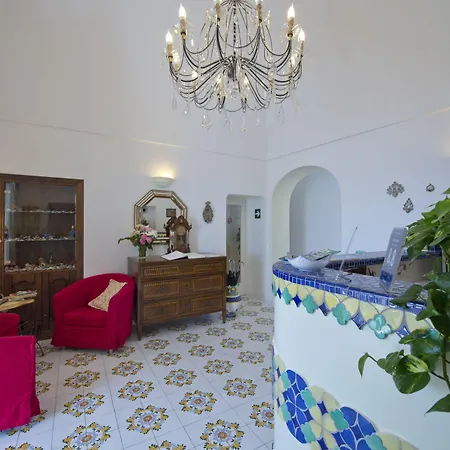 Palazzo Talamo Hotel 3*