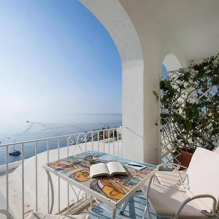 Palazzo Talamo فندق 3*