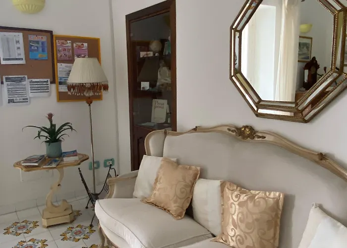 Palazzo Talamo 3*