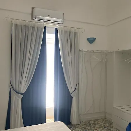 מלון Palazzo Talamo 3*
