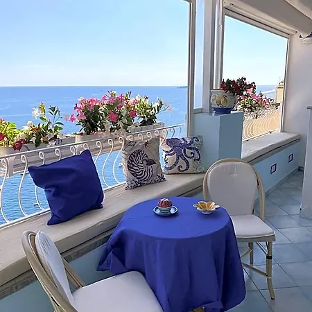 מלון Palazzo Talamo 3*