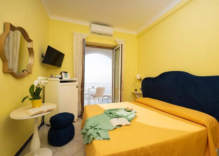 Hotell Palazzo Talamo 3*