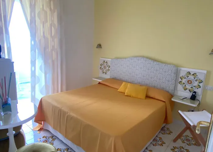 Hotell Palazzo Talamo 3*