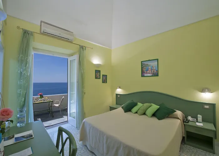 Hotell Palazzo Talamo 3*